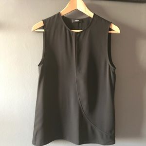 Sleeveless front keyhole top